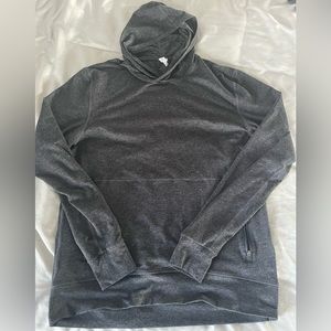 Men’s Vuori performance hoodie